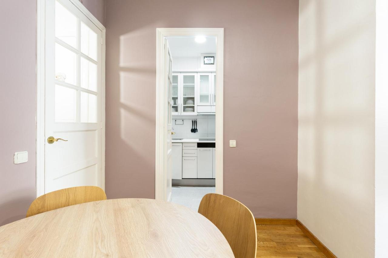 ברצלונה Stay U-Nique Apartments Consell מראה חיצוני תמונה